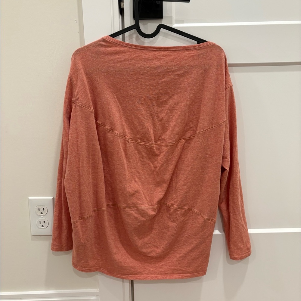 Lululemon Athletica Back In Action Long Sleeve - Picture 3 of 6